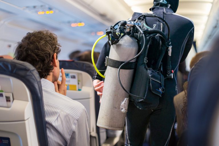 Flying After Diving How Long Should You Wait before flying?