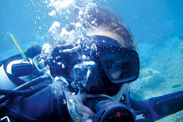 Diving stress underwater