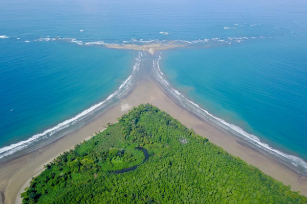 Whale Tail in Uvita