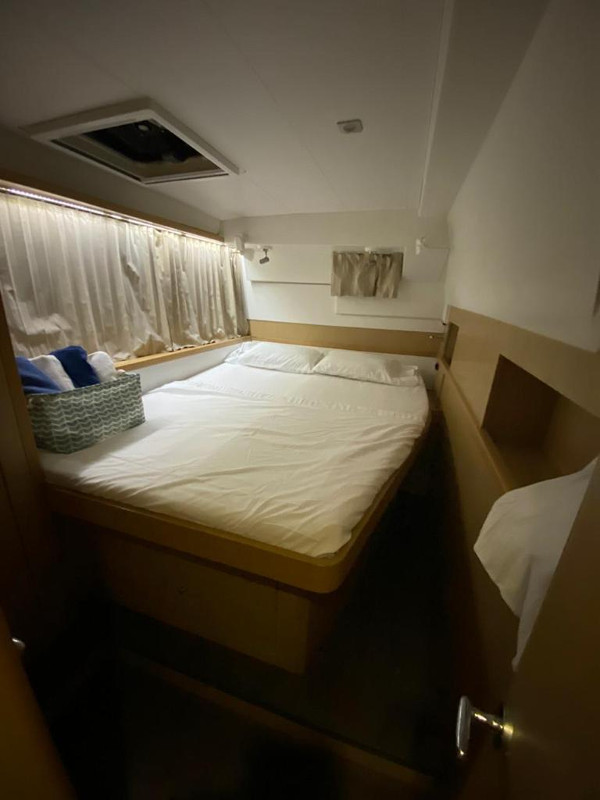 Catamaran Tour Cabin