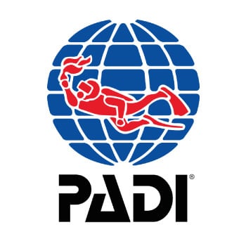  PADI (Professional Association of Diving Instructors)