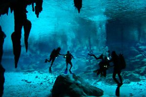 Certificacion para buceo en cuevas