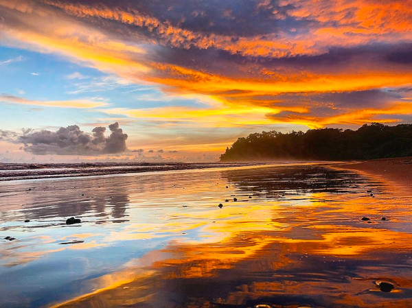 snorkel in costa rica- Dominicalito beach