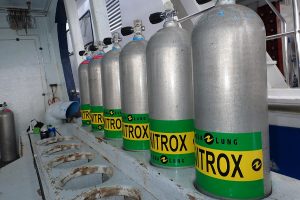 scuba diving tanks filled with nitrox