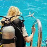 young-woman-with-diving-tankyoung-woman-with-diving-tank