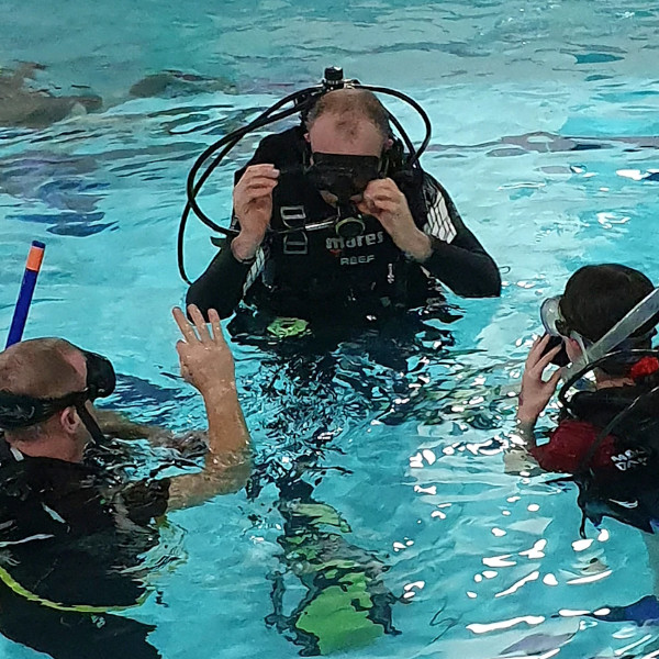 Discover Scuba Diving Pool Session