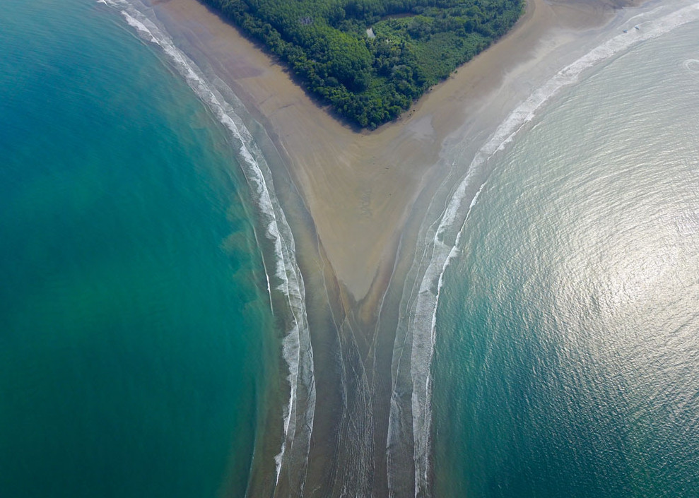 Foto aerea Parque Nacional Marino Ballena