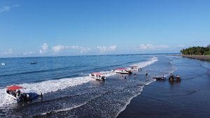 costa rica dive and surf boats