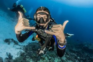 two-man-scuba-diving