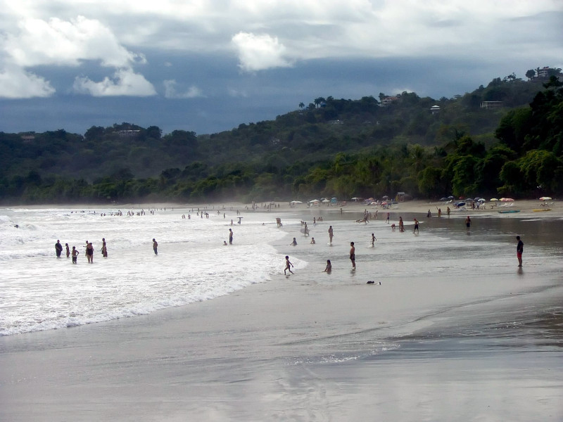 surf in costa rica playa avellanas