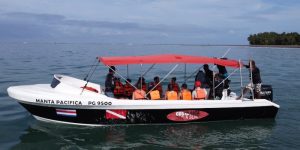 Manta Pacífica Bote de buceo
