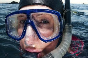 scuba dive with lens 600x400