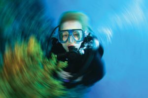 vision-borrosa buceo con lentes