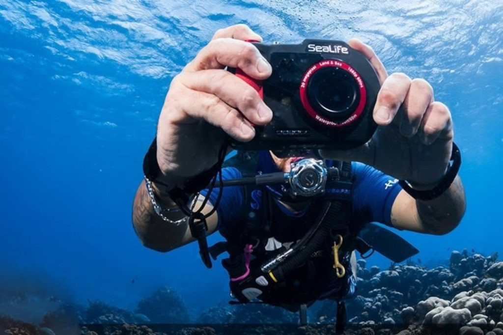 among best underwater cameras here is SeaLife DC2000