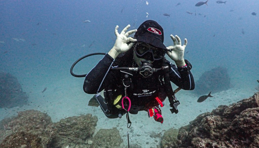 Scuba diving in Cano Island