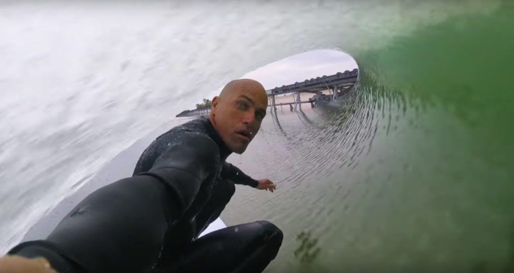 selfie ROBERT KELLY SLATER- Uno de los mejores surfistas del mundo